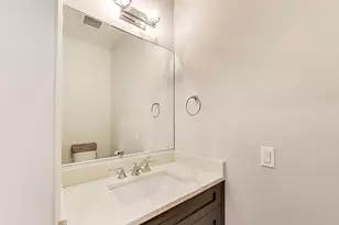 2725 N Wayne Ave, Chicago, IL 60614 - Photo 15