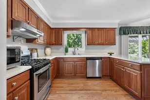 1285 Berkshire Ln, Barrington, IL 60010 - Photo 11