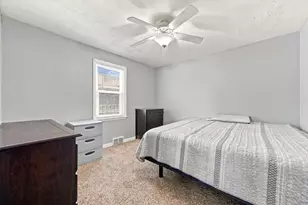 1270 Van St, Elgin, IL 60123 - Photo 13