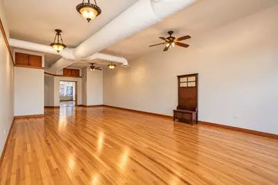 60 S Broadway Avenue, Aurora, IL 60505 - Photo 5