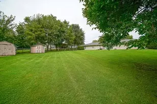 416 E 2nd St, Byron, IL 61010 - Photo 21