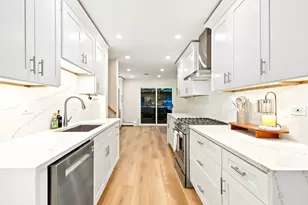 9S125 Florence Ave, Downers Grove, IL 60516 - Photo 5