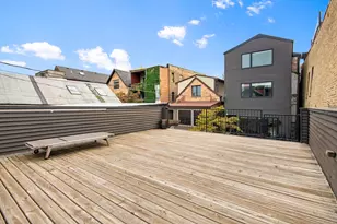 1940 W Superior St, Chicago, IL 60622 - Photo 29