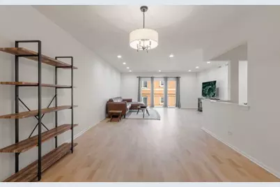 5320 N Lowell Avenue #506, Chicago, IL 60630 - Photo 3