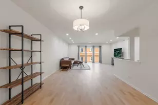 5320 N Lowell Ave, Chicago, IL 60630 - Photo 3