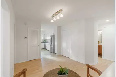 5320 N Lowell Avenue #506, Chicago, IL 60630 - Photo 9