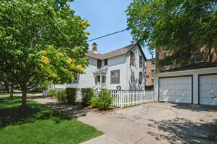 813 Hamlin St, Evanston, IL 60201 - Photo 3