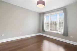 50 N Plum Grove Rd, Palatine, IL 60067 - Photo 9