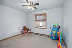 25 Emery Dr, Bourbonnais, IL 60914 - Photo 11