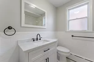 7933 W Sunset Dr, Elmwood Park, IL 60707 - Photo 9