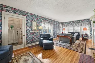 411 Cornelia St, Joliet, IL 60435 - Photo 7