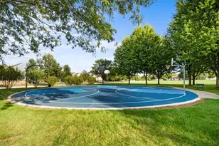 308 Comstock Dr, Elgin, IL 60124 - Photo 43