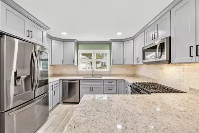 5840 S Brainard Avenue, La Grange Highlands, IL 60525 - Photo 23