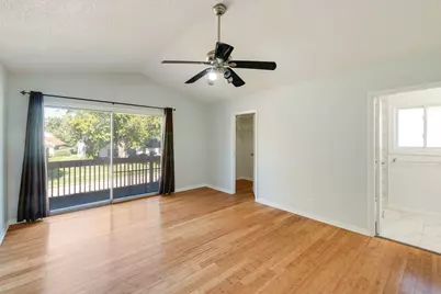 5810 Easton Court, Hanover Park, IL 60133 - Photo 17