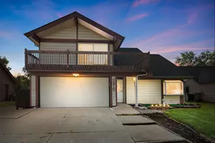 5810 Easton Ct, Hanover Park, IL 60133 - Photo 1