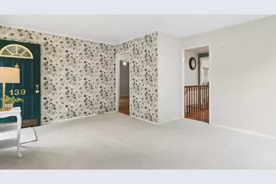 139 N Hager Avenue, Barrington, IL 60010 - Photo 3