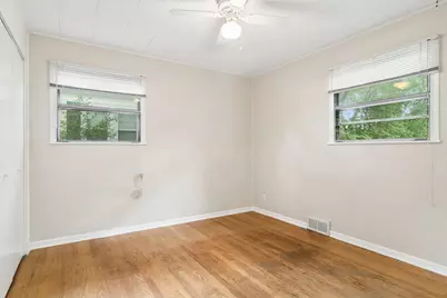 139 N Hager Avenue, Barrington, IL 60010 - Photo 15