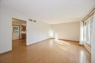 1006 Longford Dr, Westmont, IL 60559 - Photo 3