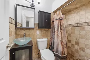 7864 Ramsgate Cir S, Hanover Park, IL 60133 - Photo 11