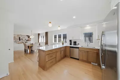 9360 Margail Avenue, Des Plaines, IL 60016 - Photo 11