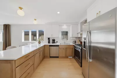 9360 Margail Avenue, Des Plaines, IL 60016 - Photo 13
