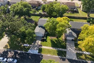 9360 Margail Ave, Des Plaines, IL 60016 - Photo 41