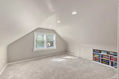 11003 S Tripp Avenue, Oak Lawn, IL 60453 - Photo 17