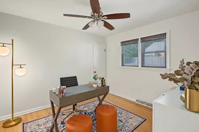 11003 S Tripp Avenue, Oak Lawn, IL 60453 - Photo 11