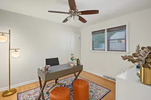 11003 S Tripp Ave, Oak Lawn, IL 60453 - Photo 11