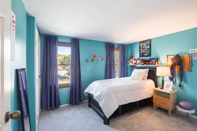 1717 Victoria Road, Mundelein, IL 60060 - Photo 13