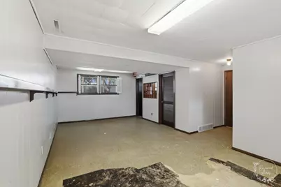477 N Van Buren Avenue, Bradley, IL 60915 - Photo 21