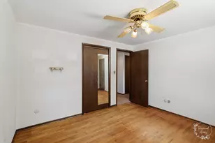 477 N Van Buren Ave, Bradley, IL 60915 - Photo 17