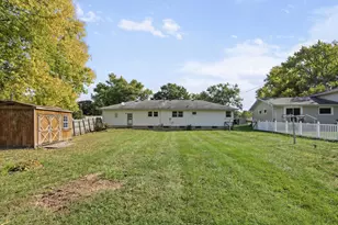 810 Longview Rd, Monticello, IL 61856 - Photo 37