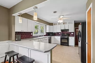 810 Longview Road, Monticello, IL 61856 - Photo 13