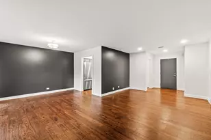 101 Lake Hinsdale Dr, Willowbrook, IL 60527 - Photo 3