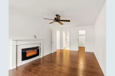 101 Lake Hinsdale Drive #108, Willowbrook, IL 60527 - Photo 9