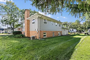 340 Illinois St, Dundee, IL 60118 - Photo 27