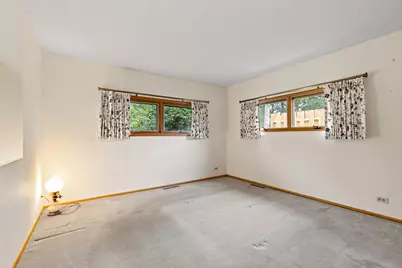320 N Alfred Avenue, Elgin, IL 60123 - Photo 17