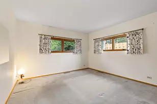 320 N Alfred Ave, Elgin, IL 60123 - Photo 17