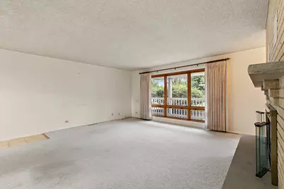 320 N Alfred Avenue, Elgin, IL 60123 - Photo 7