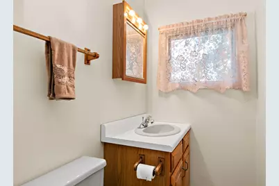 320 N Alfred Avenue, Elgin, IL 60123 - Photo 15
