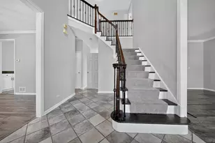 17 Chapel Hill Ct, Westmont, IL 60559 - Photo 5
