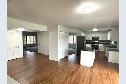 8632 Monaghan Drive, Tinley Park, IL 60487 - Photo 7