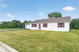 1301 Berkeley Ave, Ford Heights, IL 60411 - Photo 1