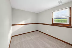 639 Sullivan Ln, University Park, IL 60484 - Photo 9