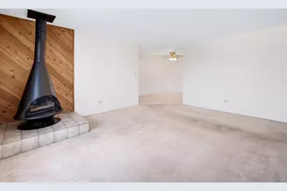6177 Knoll Wood Road #302, Willowbrook, IL 60527 - Photo 9