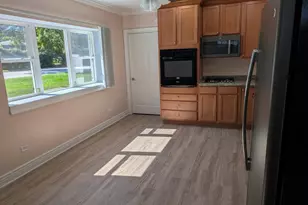 2515 E Cass St, Joliet, IL 60432 - Photo 7