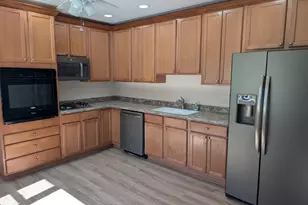 2515 E Cass St, Joliet, IL 60432 - Photo 5