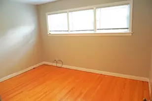 6185 N Keating Ave, Chicago, IL 60646 - Photo 7