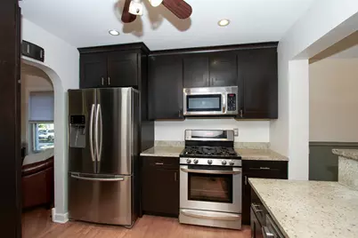 225 Indianapolis Avenue, Downers Grove, IL 60515 - Photo 9